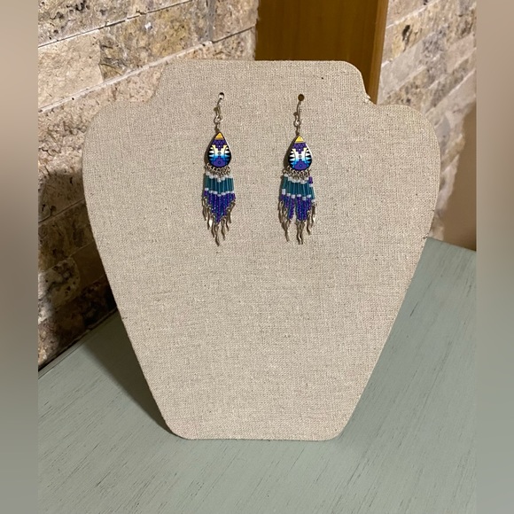 💙💜🖤Handmade Native American Drop Earrings - Picture 3 of 4